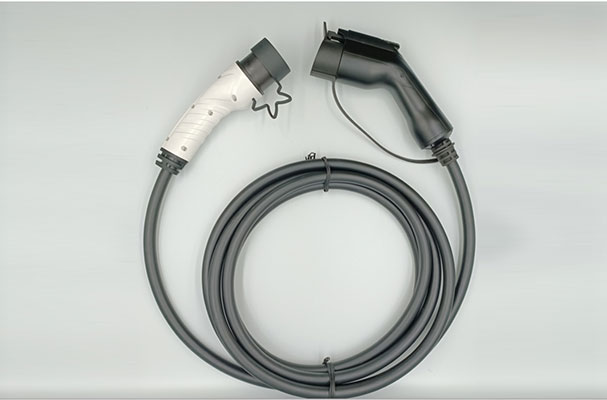 HX-ACPQ-SA-M3-E732-5欧标交流车辆充电插头